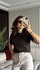 Massi**Etiketli Kahve Basic Tişört