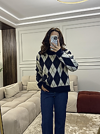 Baklava Desenli Lacivert Kazak