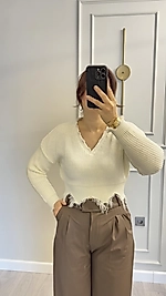 Sökük Detaylı Crop Kazak